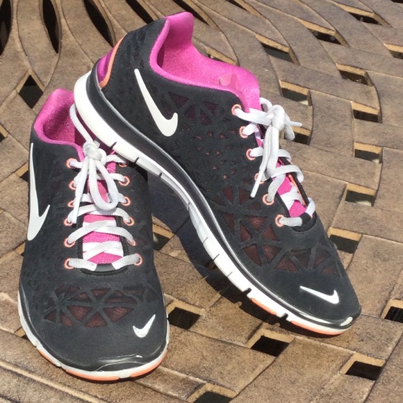 EUC Nike Free Tri Fit athletic running shoe CHOICE - Picture 3 of 16